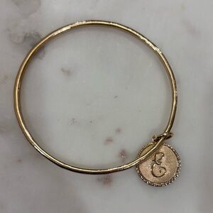 E Dangle Charm Bracelet Bangle Gold